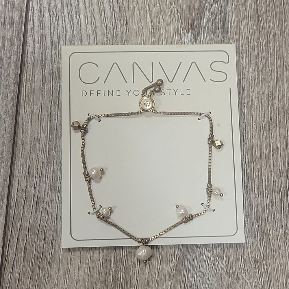 Canvas Style Gold Toned Boxchain Bracelet with Pearl's NWT